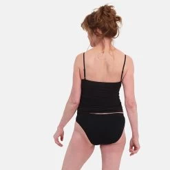 Bamboo Basics Dames 3-pack Slips Tess Zwart -Mode lingerie aHR0cHM6Ly93d3cuYm94ZXJzLm5sL21lZGlhL2NhdGFsb2cvcHJvZHVjdC9iL2EvYmFtYm9vLWJhc2ljc190ZXNzLTAwMS1iYWNrLmpwZz9zdG9yZT1ib3hlcnNfbmwmaW1hZ2UtdHlwZT1pbWFnZQ