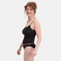 Bamboo Basics Dames 3-pack Slips Tess Zwart -Mode lingerie aHR0cHM6Ly93d3cuYm94ZXJzLm5sL21lZGlhL2NhdGFsb2cvcHJvZHVjdC9iL2EvYmFtYm9vLWJhc2ljc190ZXNzLTAwMS1zaWRlLmpwZz9zdG9yZT1ib3hlcnNfbmwmaW1hZ2UtdHlwZT1pbWFnZQ