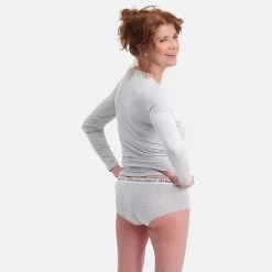 Bamboo Basics Dames 2-pack Hipsters Iris Grijs -Mode lingerie aHR0cHM6Ly93d3cuYm94ZXJzLm5sL21lZGlhL2NhdGFsb2cvcHJvZHVjdC9iL2EvYmFtYm9vLWJhc2ljc19pcmlzLTAwMy1iYWNrLmpwZz9zdG9yZT1ib3hlcnNfbmwmaW1hZ2UtdHlwZT1pbWFnZQ