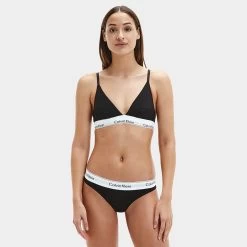 Calvin Klein Dames Slip Zwart -Mode lingerie aHR0cHM6Ly93d3cuYm94ZXJzLm5sL21lZGlhL2NhdGFsb2cvcHJvZHVjdC9jL2EvY2FsdmluLWtsZWluX2YzNzg3ZS0wMDFfbW9kZWxfdm9vcmthbnQuanBnP3N0b3JlPWJveGVyc19ubCZpbWFnZS10eXBlPWltYWdl