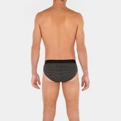 HOM HO1 2-pack Herenslips Gauthier Zwart -Mode lingerie aHR0cHM6Ly93d3cuYm94ZXJzLm5sL21lZGlhL2NhdGFsb2cvcHJvZHVjdC9oL28vaG9tXzQwMjQzMC1kMDA3XzFfbW9kZWxfYWNodGVya2FudC5qcGc c3RvcmU9Ym94ZXJzX25sJmltYWdlLXR5cGU9aW1hZ2U