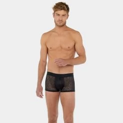 HOM HO1 Microfiber Boxer Temptation Rudy Zwart -Mode lingerie aHR0cHM6Ly93d3cuYm94ZXJzLm5sL21lZGlhL2NhdGFsb2cvcHJvZHVjdC9oL28vaG9tXzQwMjUxOS1qMDA0X21vZGVsX3Zvb3JrYW50LmpwZz9zdG9yZT1ib3hlcnNfbmwmaW1hZ2UtdHlwZT1pbWFnZQ