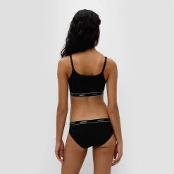 Hugo Boss Dames HUGO 3-pack Slips Zwart -Mode lingerie aHR0cHM6Ly93d3cuYm94ZXJzLm5sL21lZGlhL2NhdGFsb2cvcHJvZHVjdC9oL3UvaHVnby1ib3NzXzUwNDY5NjU3LTAwMV9tb2RlbF9hY2h0ZXJrYW50LmpwZz9zdG9yZT1ib3hlcnNfbmwmaW1hZ2UtdHlwZT1pbWFnZQ