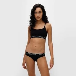 Hugo Boss Dames HUGO 2-pack Bralette Zwart -Mode lingerie aHR0cHM6Ly93d3cuYm94ZXJzLm5sL21lZGlhL2NhdGFsb2cvcHJvZHVjdC9oL3UvaHVnby1ib3NzXzUwNDY5NjU5LTAwMV9tb2RlbF92b29ya2FudC5qcGc c3RvcmU9Ym94ZXJzX25sJmltYWdlLXR5cGU9aW1hZ2U