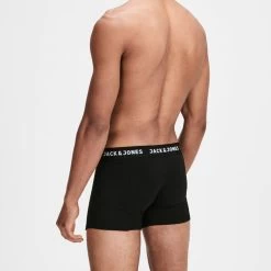Jack & Jones 2-pack Boxers Jon Zwart -Mode lingerie aHR0cHM6Ly93d3cuYm94ZXJzLm5sL21lZGlhL2NhdGFsb2cvcHJvZHVjdC9qL2EvamFja19qb25lc18xMjEzODIzNS1ibGFja19tb2RlbF9hY2h0ZXJrYW50LmpwZz9zdG9yZT1ib3hlcnNfbmwmaW1hZ2UtdHlwZT1pbWFnZQ