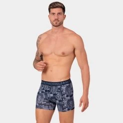 Muchachomalo 3-pack Boxers Man Lion Blauw -Mode lingerie aHR0cHM6Ly93d3cuYm94ZXJzLm5sL21lZGlhL2NhdGFsb2cvcHJvZHVjdC9tL3UvbXVjaGFjaG9tYWxvX21hbmxpb24xMDEwLTA3X21vZGVsXzIuanBnP3N0b3JlPWJveGVyc19ubCZpbWFnZS10eXBlPWltYWdl
