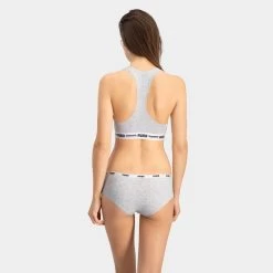 PUMA Dames 2-pack Cotton Modal Hipsters Grijs -Mode lingerie aHR0cHM6Ly93d3cuYm94ZXJzLm5sL21lZGlhL2NhdGFsb2cvcHJvZHVjdC9wL3UvcHVtYV82MDMwMzIwMDEtMzI4X21vZGVsXzMuanBnP3N0b3JlPWJveGVyc19ubCZpbWFnZS10eXBlPWltYWdl