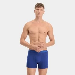PUMA Sport 2-pack Cotton Boxers Blauw -Mode lingerie aHR0cHM6Ly93d3cuYm94ZXJzLm5sL21lZGlhL2NhdGFsb2cvcHJvZHVjdC9wL3UvcHVtYV83MDEyMTA5NjItMDAyXzJfbW9kZWxfdm9vcmthbnQuanBnP3N0b3JlPWJveGVyc19ubCZpbWFnZS10eXBlPWltYWdl
